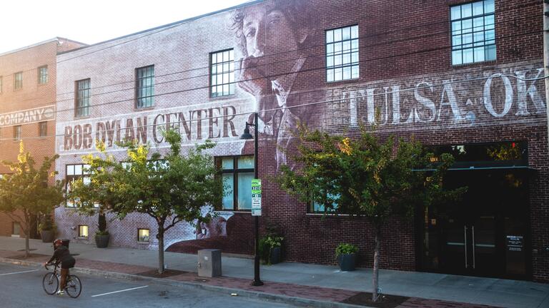 Facade of the Bob Dylan Center with mural